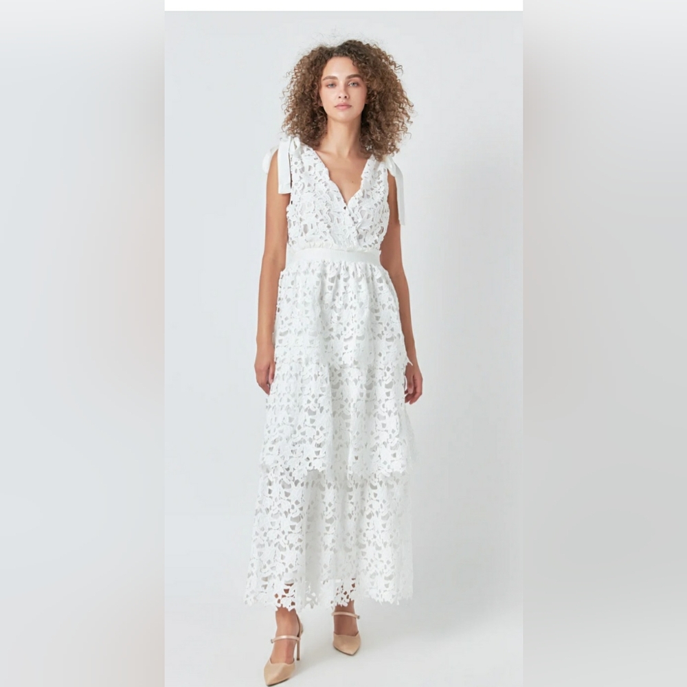 Endless rose shoulder strap Tiered Maxi dress White size Large